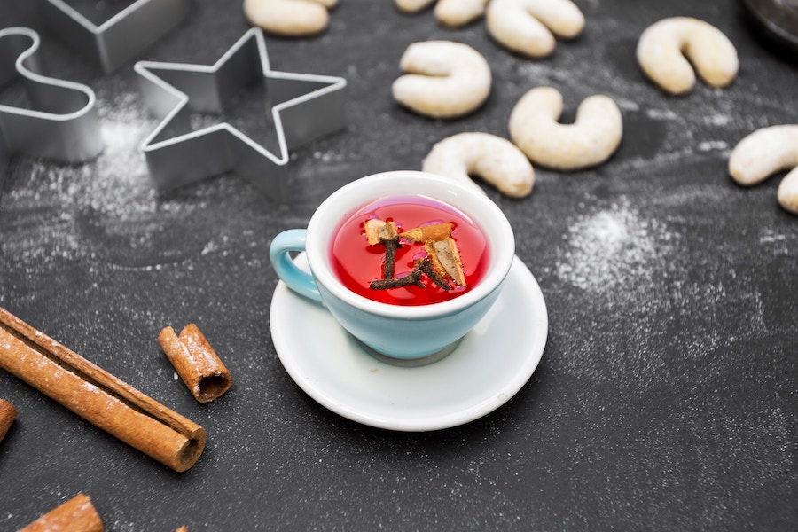 Cider and cookies